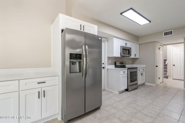 12760 WILDERNESS Lane E, Jacksonville, FL 32258