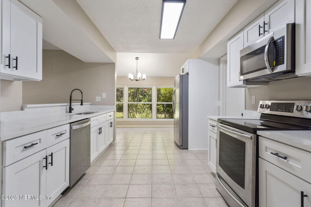12760 WILDERNESS Lane E, Jacksonville, FL 32258