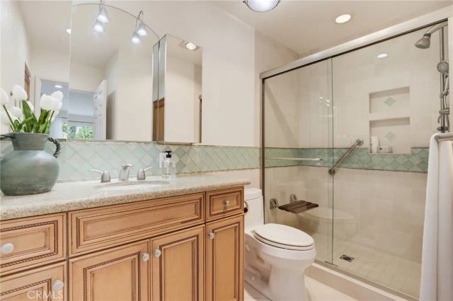 1326 W Park Western 206, San Pedro, CA 90732