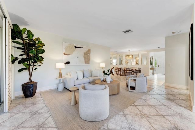 310 Spyglass Way, Jupiter, FL 33477