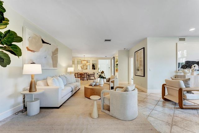 310 Spyglass Way, Jupiter, FL 33477