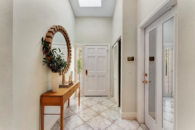 310 Spyglass Way, Jupiter, FL 33477