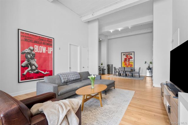 25 Leroy Place 212, New Rochelle, NY 10805