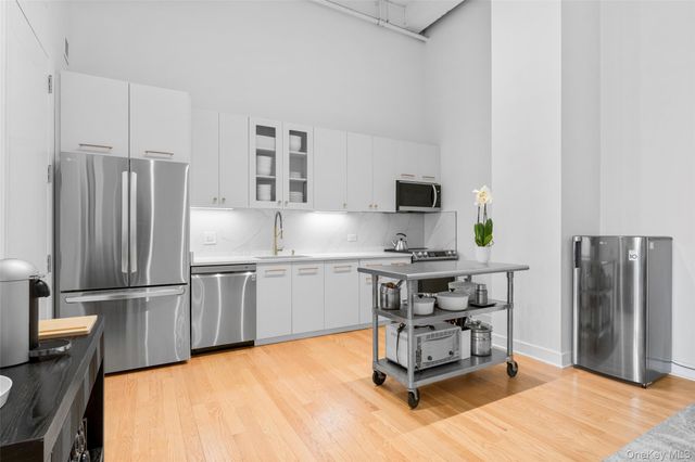 25 Leroy Place 212, New Rochelle, NY 10805