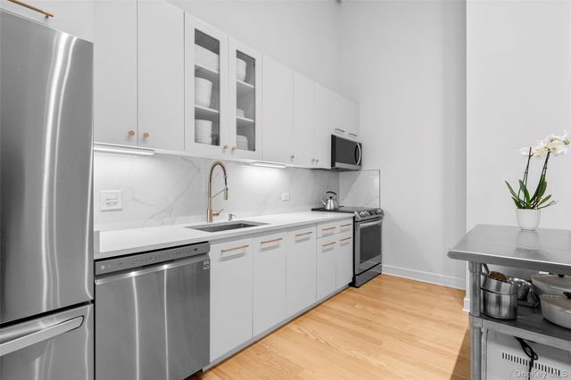 25 Leroy Place 212, New Rochelle, NY 10805