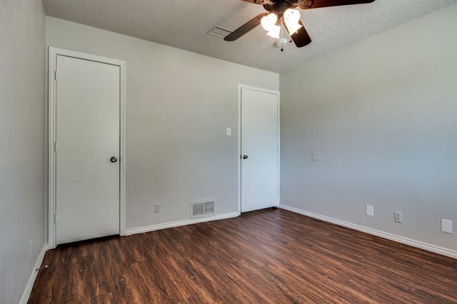 1728 Stonegate Drive, Denton, TX 76205