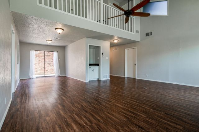 1728 Stonegate Drive, Denton, TX 76205