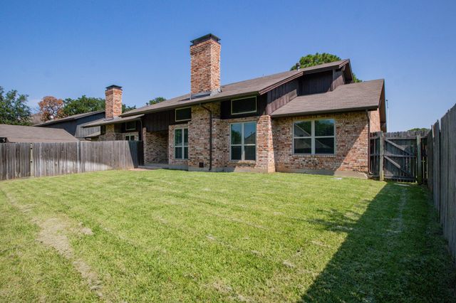 1728 Stonegate Drive, Denton, TX 76205