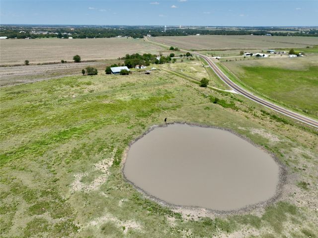 748 S Fm 308, Milford, TX 76670