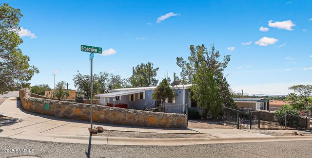 250 BROADVIEW Court, Las Cruces, NM 88005