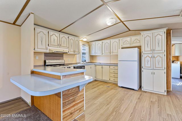 250 BROADVIEW Court, Las Cruces, NM 88005