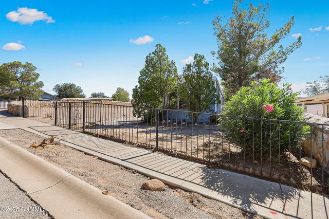 250 BROADVIEW Court, Las Cruces, NM 88005