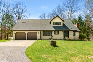 10501 N 22nd Street, Plainwell, MI 49080