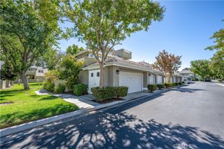 26127 Mcbean Parkway 35, Valencia, CA 91355