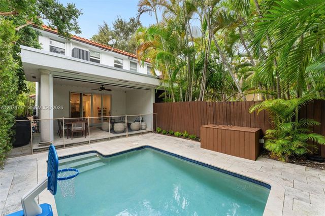 3068 Shipping Avenue, Coconut Grove, FL 33133