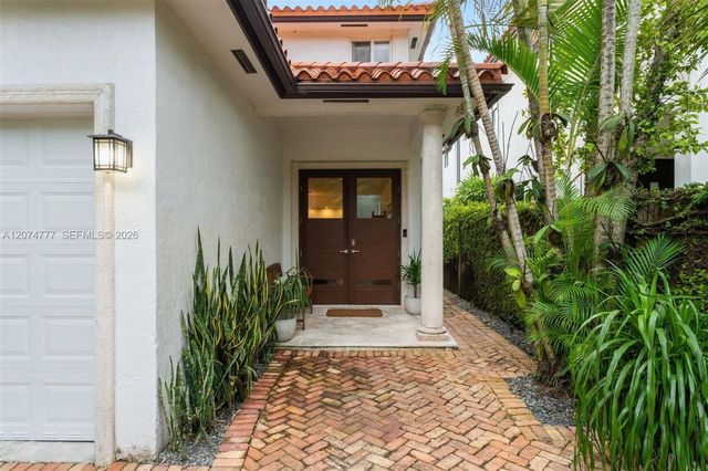 3068 Shipping Avenue, Coconut Grove, FL 33133