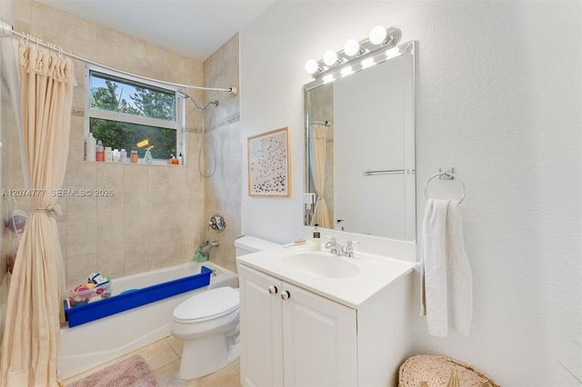 3068 Shipping Avenue, Coconut Grove, FL 33133