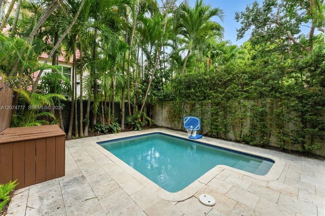3068 Shipping Avenue, Coconut Grove, FL 33133