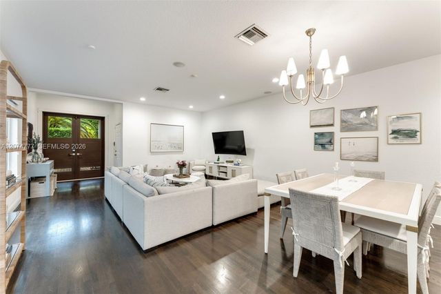 3068 Shipping Avenue, Coconut Grove, FL 33133
