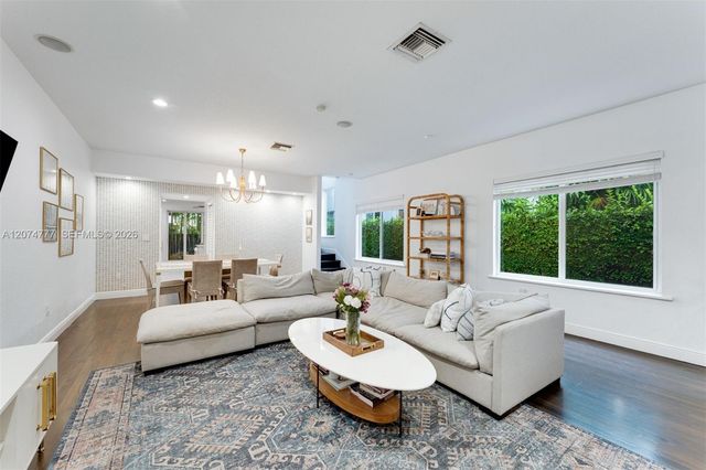 3068 Shipping Avenue, Coconut Grove, FL 33133
