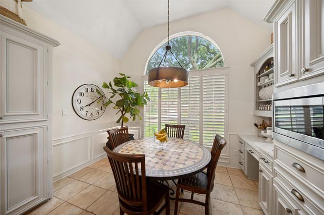 18210 Farnsfield Drive, Houston, TX 77084