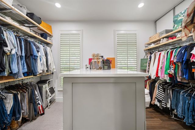 18210 Farnsfield Drive, Houston, TX 77084