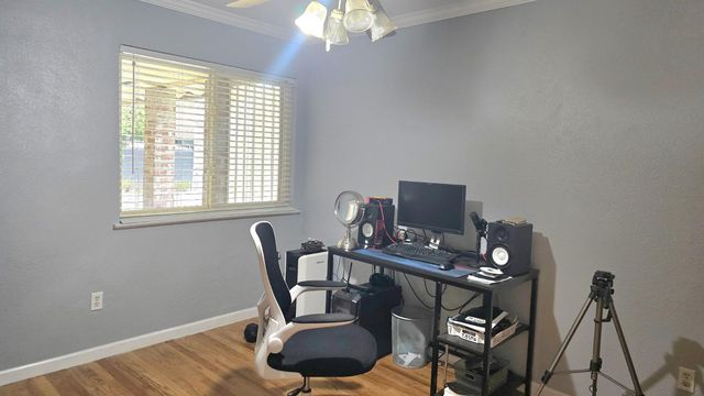 112 E Oleander Avenue, Fresno, CA 93706