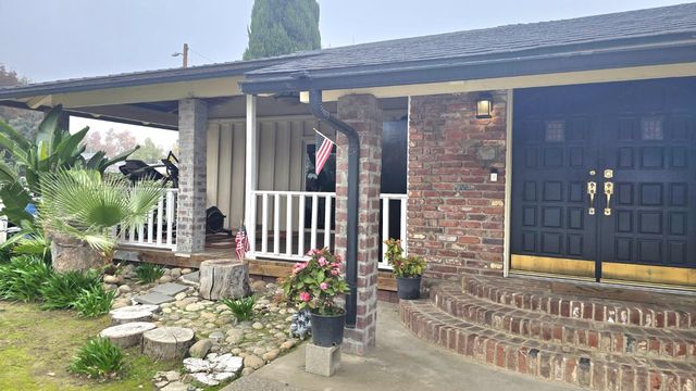112 E Oleander Avenue, Fresno, CA 93706