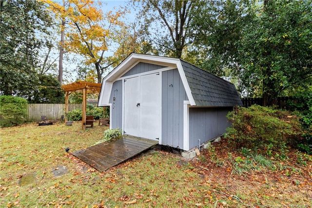 936 McKimmon Road, Fayetteville, NC 28303