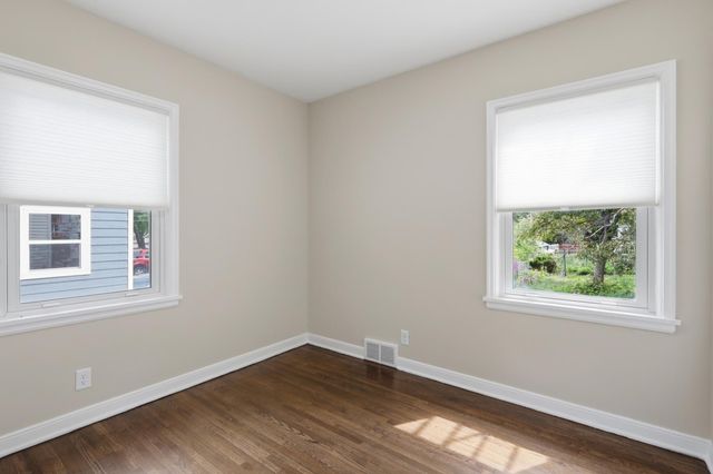 1108 Oakdale Avenue, West Saint Paul, MN 55118