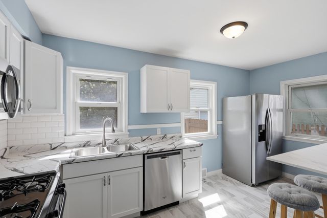 1108 Oakdale Avenue, West Saint Paul, MN 55118
