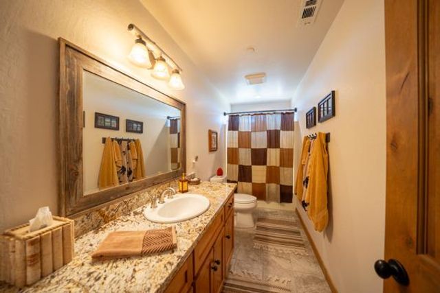 1138 Heather Dr, Murphys, CA 95247