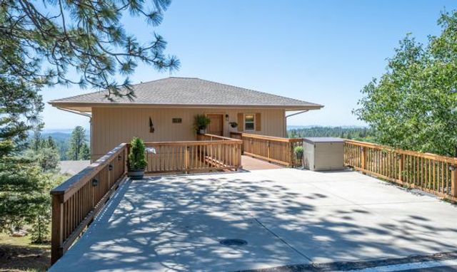 1138 Heather Dr, Murphys, CA 95247