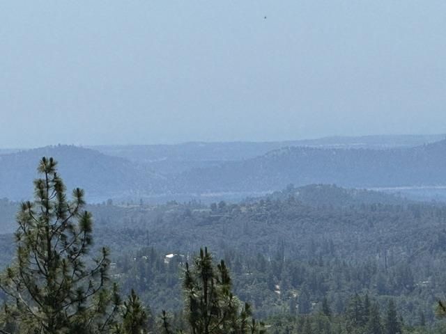 1138 Heather Dr, Murphys, CA 95247