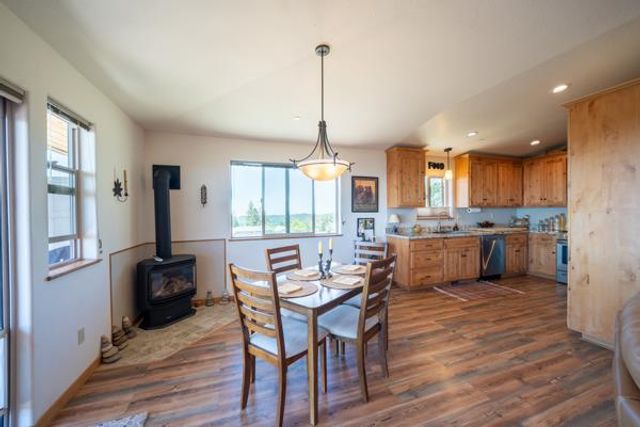 1138 Heather Dr, Murphys, CA 95247