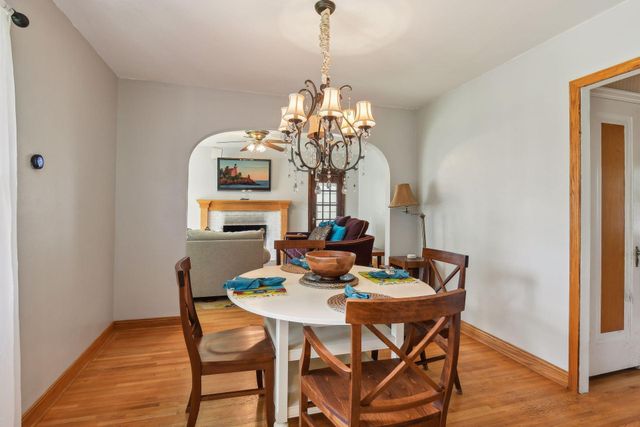 4145 Zenith Avenue N, Robbinsdale, MN 55422