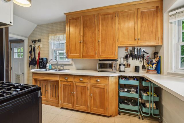 4145 Zenith Avenue N, Robbinsdale, MN 55422