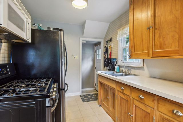 4145 Zenith Avenue N, Robbinsdale, MN 55422