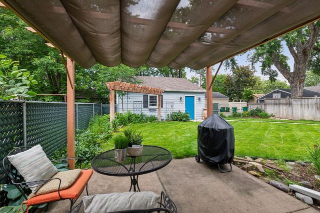 4145 Zenith Avenue N, Robbinsdale, MN 55422