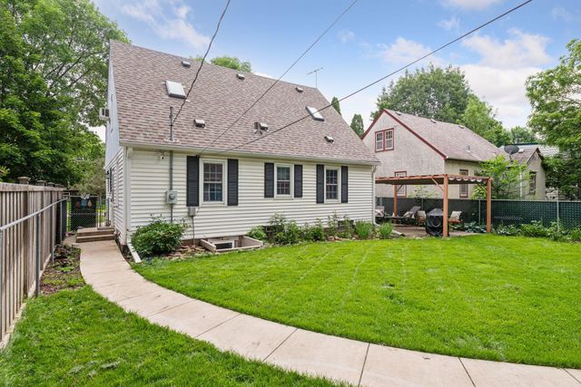 4145 Zenith Avenue N, Robbinsdale, MN 55422
