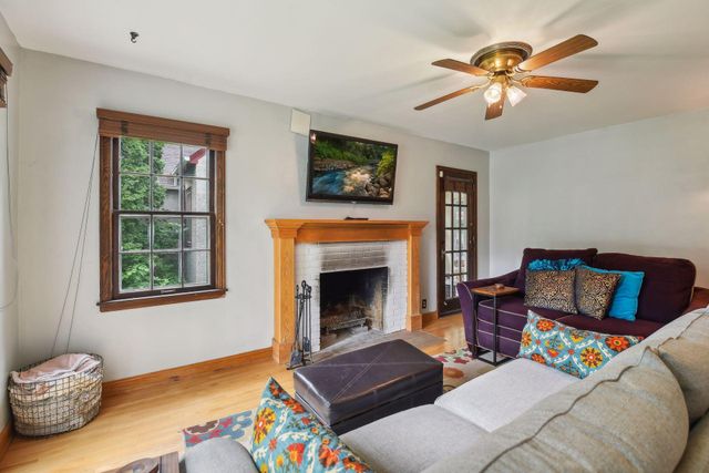 4145 Zenith Avenue N, Robbinsdale, MN 55422