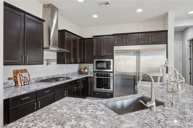 7028 Connor Cove Street, Las Vegas, NV 89118