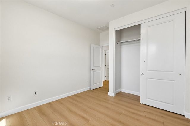 150 Barrow, Irvine, CA 92620