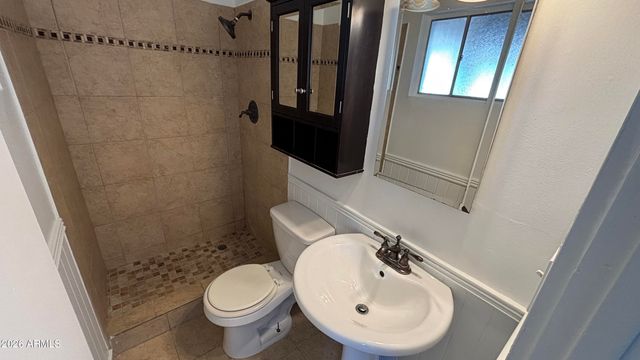 1000 W ELNA RAE Street, Tempe, AZ 85281