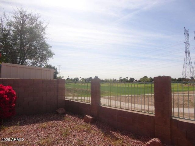 10831 W LAURIE Lane, Peoria, AZ 85345