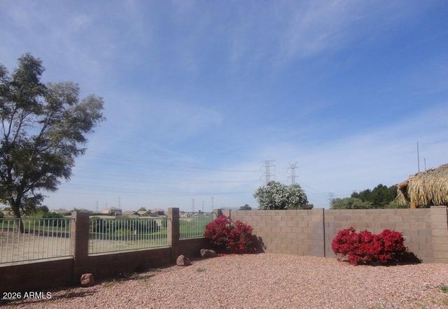 10831 W LAURIE Lane, Peoria, AZ 85345