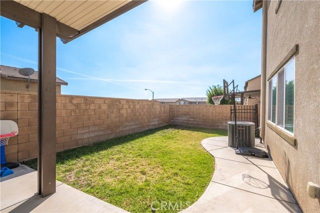 17043 Sugar Hollow Lane, Fontana, CA 92336