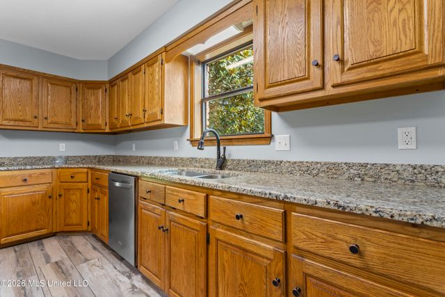 153 Pittman Road, Ocean Springs, MS 39564