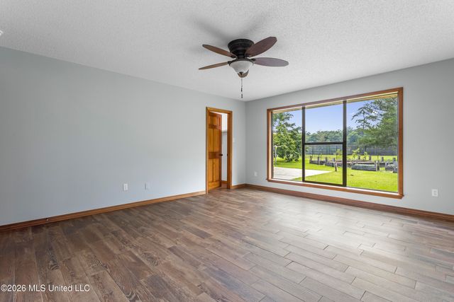 153 Pittman Road, Ocean Springs, MS 39564
