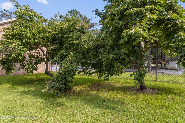 153 Pittman Road, Ocean Springs, MS 39564